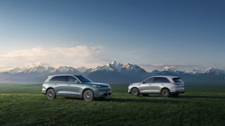Wey V8X, pieciomiejscowy flagowy SUV GWM, oficjalne zdjecie prasowe